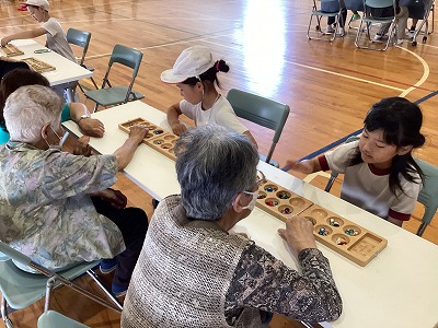 蛭川小学校の生徒さん達と交流しました