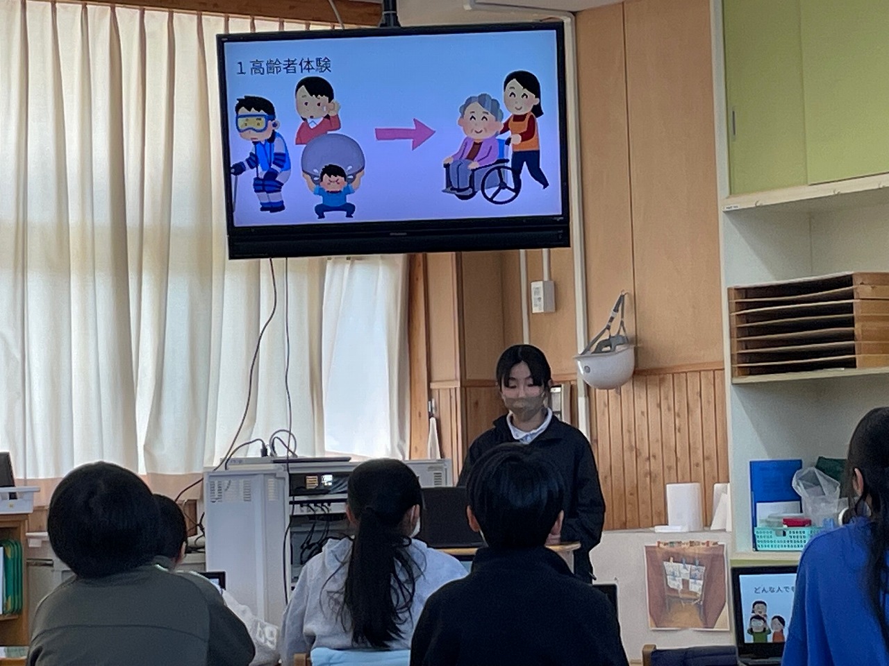 【中津南小学校】子どもたちが授業参観で福祉学習の成果を発表!!